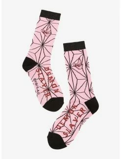 New 👍 Demon Slayer: Kimetsu No Yaiba Nezuko Kamado Crew 🧦 Socks - BoxLunch Exclusive 👍